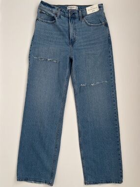 NWT Abercrombie & Fitch The 90s Relaxed Jeans Size 28R High Rise Straight Leg